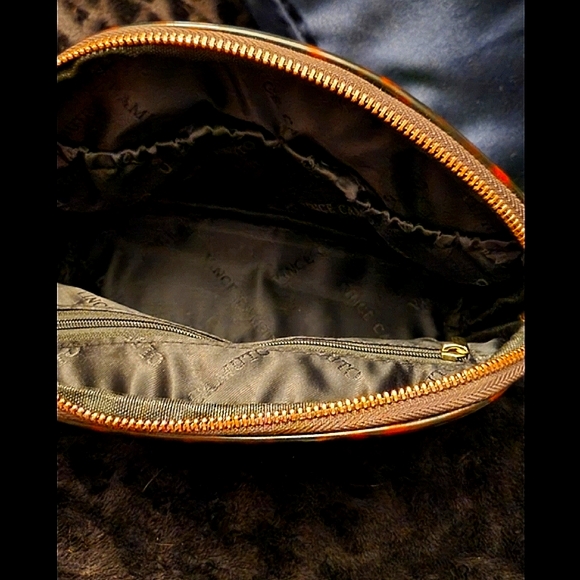 Vince Camuto Makeup Bag - Picture 2 of 3